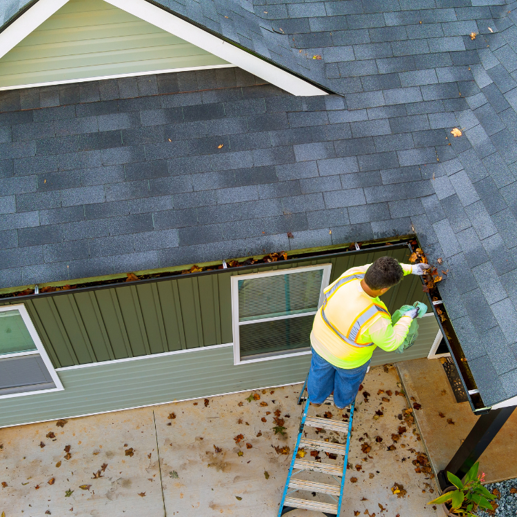 Gutters in Des Moines, IA Gutters in Des Moines, IA