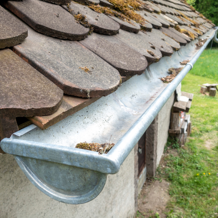 Gutters in Des Moines, IA Gutters in Des Moines, IA