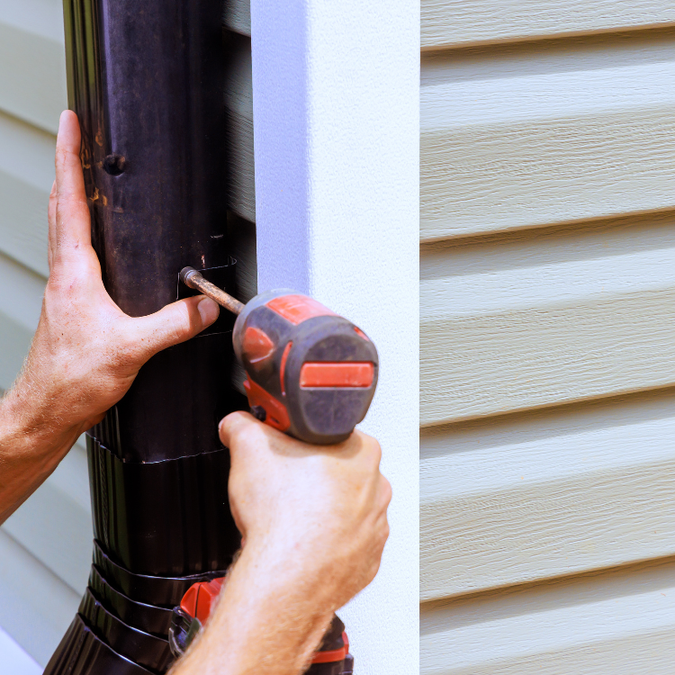 Gutters in Des Moines, IA Gutters in Des Moines, IA
