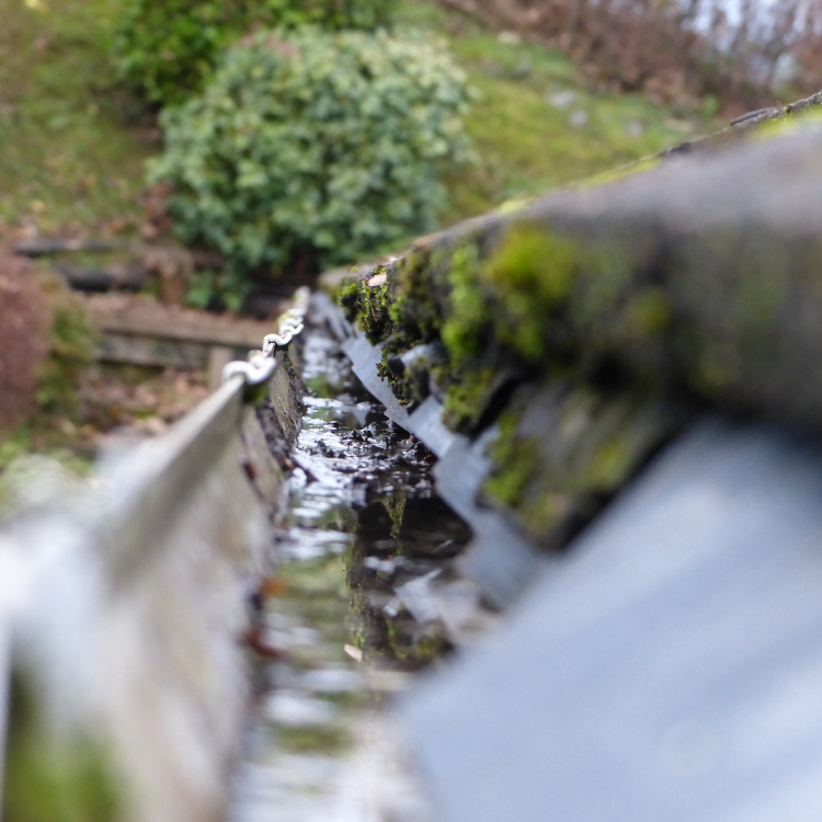 Gutters in Des Moines, IA